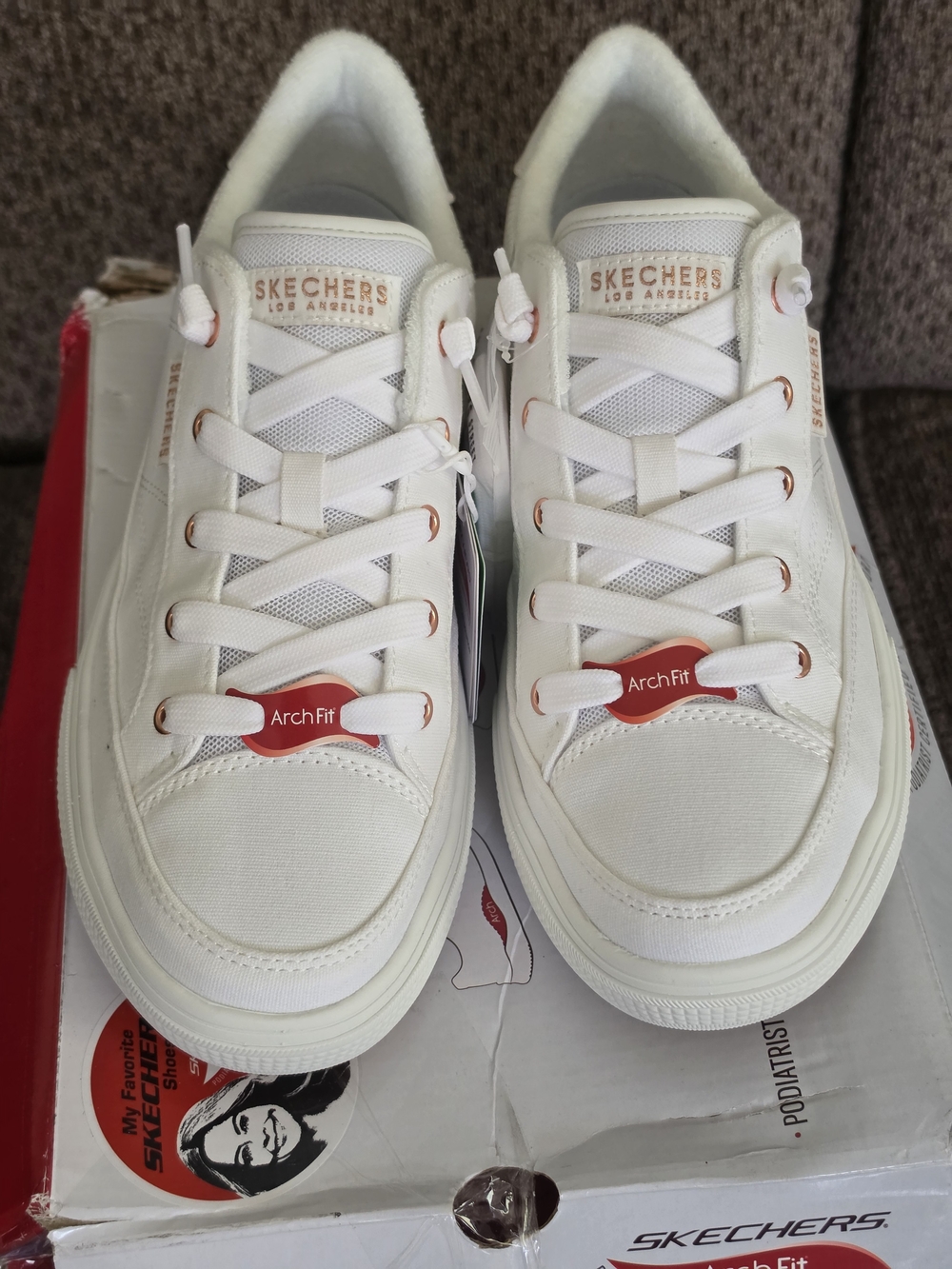 Skechers Street Arch Fit Arcade Meet Ya There White Sneakers Size 9.5